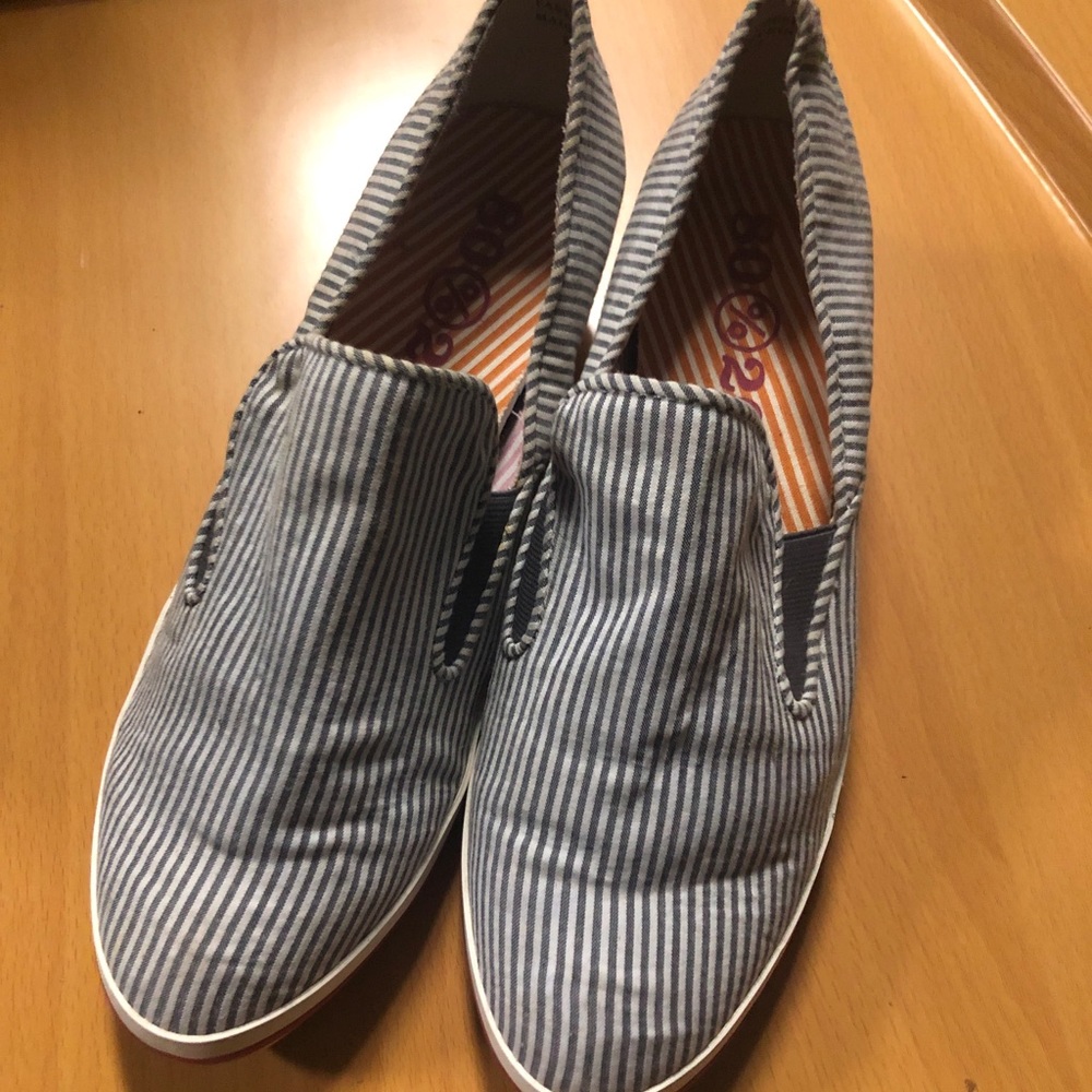 80%20 Platform Shoes - SIZE 9
